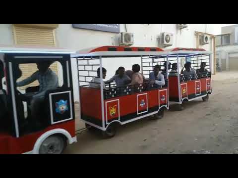ELECTRIC TRACKLESS TRAIN