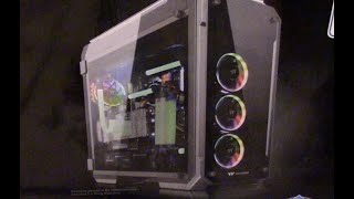 Thermaltake View 71 glass case