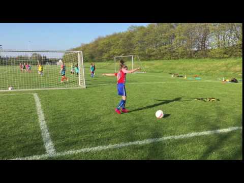 Sæbye opfinder ny fodbold dribling