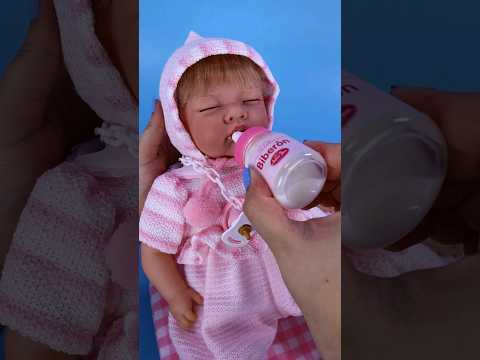 👶 Mi bebé reborn tiene hambre 🍼Preparo su biberón