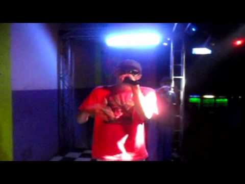 MC FRANÇA DA ZL AO VIVO NO ACONCHEGOS BAR (18.03.2012)