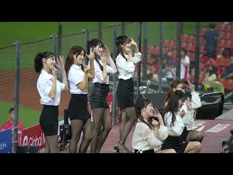 Rakuten Girls 上班族趴 中場舞 穿OL裝現場看真的嚇壞哥了 cheerleaders fancam
