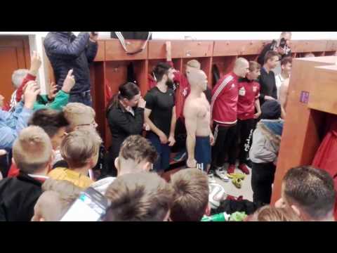 MKP Odra Centrum Wodzisław Śląski - radość w szatni po awansie do IV ligi