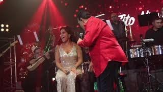 Tito Nieves &amp; Daniela Darcourt - De Mí Enamórate (En Vivo)