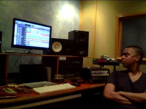 André Vasconcellos Recording Sessios at Casa do Baixo Studios.MOV