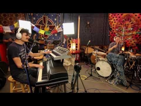 Thumbnail for Sun Rai feat. Matt Chamberlain - Know Somebody [Live @ Studio Delux] by Matt Chamberlain
