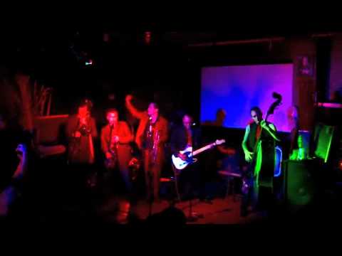 Fright Barker and sons - live@Beach Party Boo.m4v