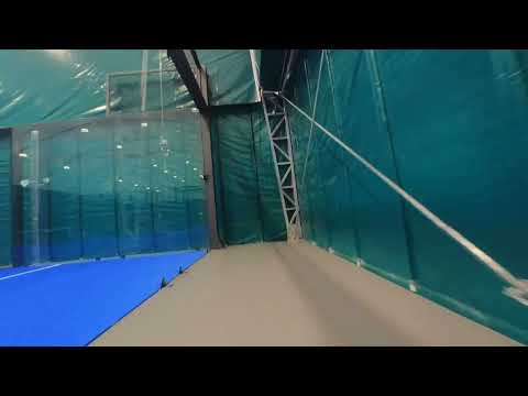 Benvenuti al Brangi's Padel Club di via Botticelli Torino