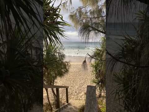 Beautiful Byron Bay 🌞 Surf and sun. Simple joys.