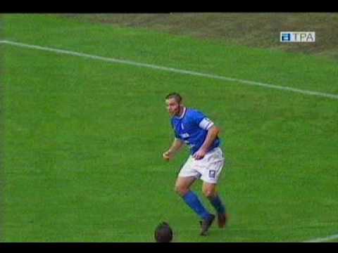 R.Oviedo 3 - R.Aviles 0