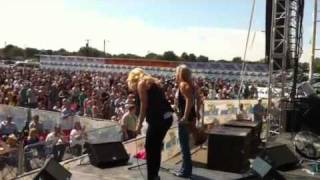 Bomshel "Bomshel Stomp"