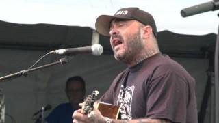 Aaron Lewis - &quot;What Hurts The Most&quot; Live