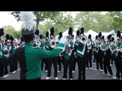 Louie Louie (The Kingsmen) Festival International de Musique (FR) - Bedizzole Marching Band 2013