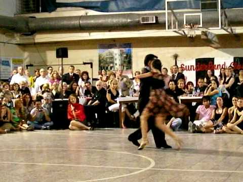  Stella Missé  and  Javier Rodriguez  are  dancing  to  the  tango  "  Bien Pulenta  "