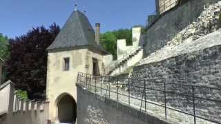 preview picture of video 'Karlštejn - A Romantic Castle Near Prague'