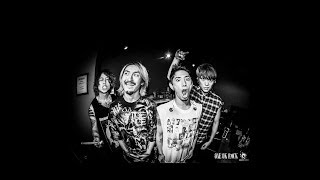 Download lagu ONE OK ROCK - Bombs Away | Ambitions Tour Version | ENG SUBS | Legendado PT-BR Lyrics mp3
