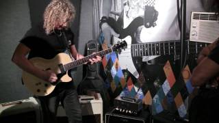 Video thumbnail for Vox Night Train with V112NT Cabinet by John Cooper