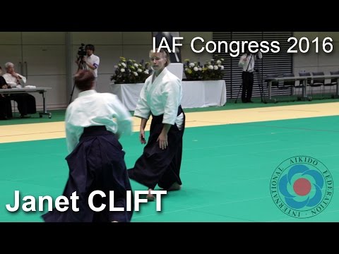 Demonstration by Janet Clift - 12th IAF Congress in Takasaki