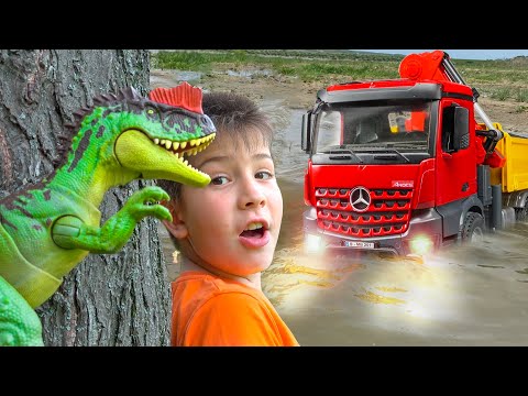 Darius helps a truck driver to escape from the water and has a new friend - Kidscoco Club
