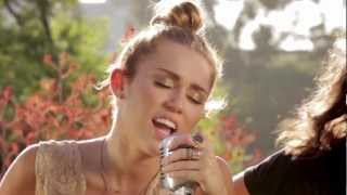 Miley Cyrus Sings &quot;Look What They&#39;ve Done To My Song&quot;