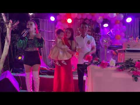 MC Ca Sĩ Yến Thanh làm nghi thức thôi nôi bé Ánh Dương