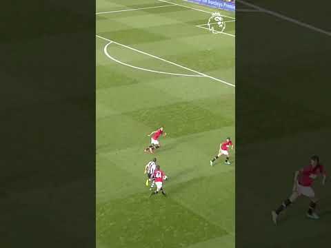 SUMPTUOUS solo goal vs Manchester United