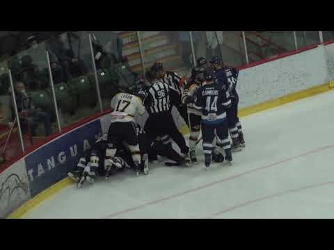 Danyck Calgaro vs Marc-Olivier D'Amour (Calgaro rentre dans Sébastien Auger) - 25-02-22