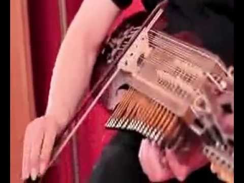 Aryeh demonstrating Nyckelharpa