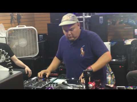 At the avenue -Cut2Cut NYC DJ Excess showcase 2016