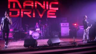 Manic Drive - Walls - Kings &amp; Queens Tour - PA 2013