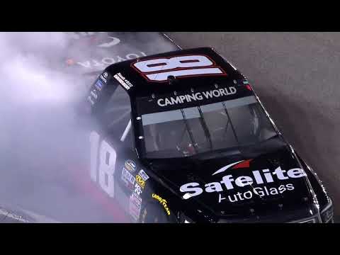 Gragson gives fans a show with Kansas burnout