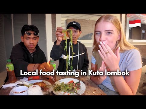 Trying local food in Kuta lombok 🇮🇩 * with locals