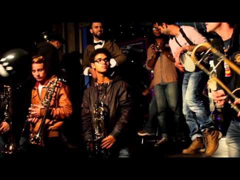 Heavy Bones und OMM eröffnen den Nachtwandel 2015