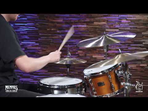 Istanbul Agop 22" Traditional Dark Crash Cymbal - 2124g (DC22-1061521J)