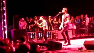 House of Heroes Lifelight 2011 &quot;Elevator&quot;