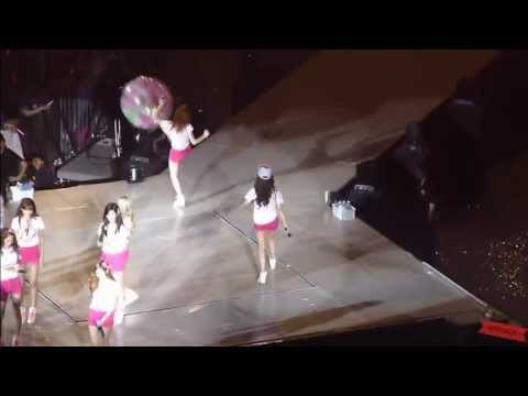 130720 SNSD taeyeon kick