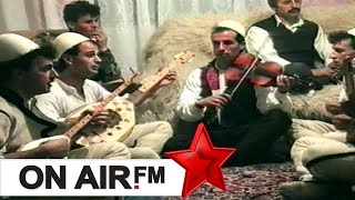 Grupi Folklorik Nga Gjilani - Në Ballë Të Arbërit