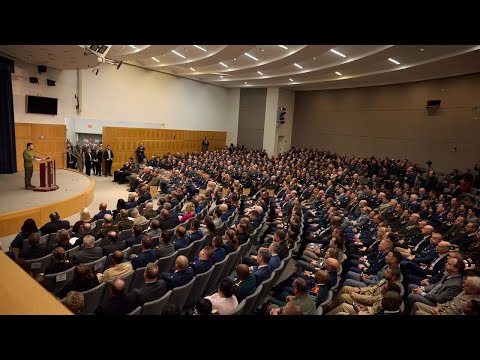 Свобода должна побеждать всегда, когда кто-то бросает ей вызов – выступление Президента Украины в Национальном университете обороны США — Официальное интернет-представительство Президента Украины