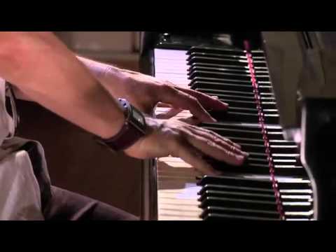 SOBREVIVIENDO - VICTOR HEREDIA - (VIDEO OFICIAL)