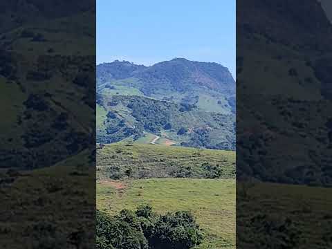 Vista maravilhosa das montanhas próximo a Bicas - Minas Gerais