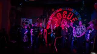 The Doubtful Sounds sing at the Rogue and Vagabond, Wellington - 29 April 2016