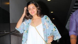 SPOTTED: Cute Alia Bhatt With Friends In Bandra