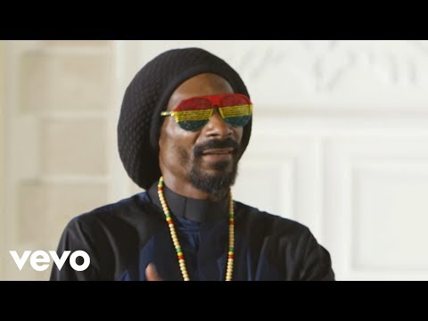 Snoop Lion ft. Angela Hunte - Here Comes the King (Official Video)