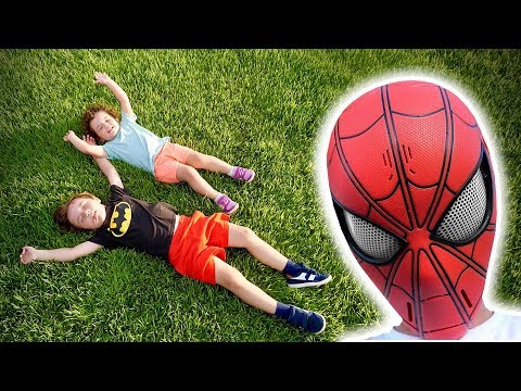 HOMEM-ARANHA E VENTO NO PARQUINHO COM MARCOS E LAURA - Brancoala Spiderman