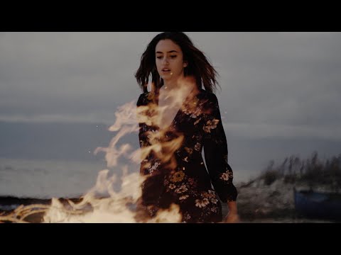 LARA - Koj te uci taka (Official Video)