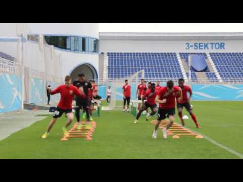 "Lokomotiv" "Qizilqum" bilan o'yinga hozirlik ko'rmoqda (MASHG'ULOT JARAYONI)