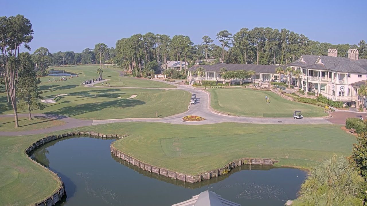 Live webcam view of Harbour Town Clubhouse & Signature Green