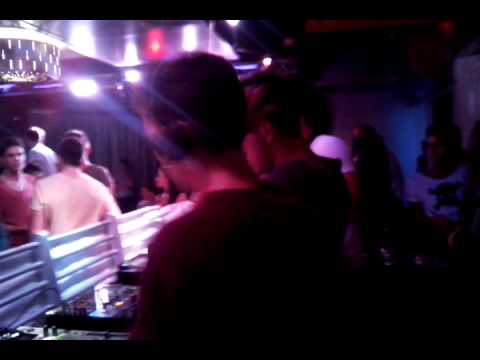 Delayers plays In Da House