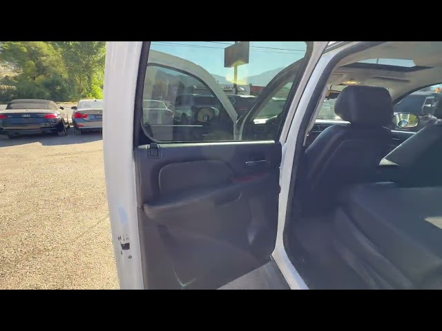2013 CHEVROLET SUBURBAN 1500 SUV V8, FLEX FUEL, 5.3 LITER LT SPORT UTILITY 4D