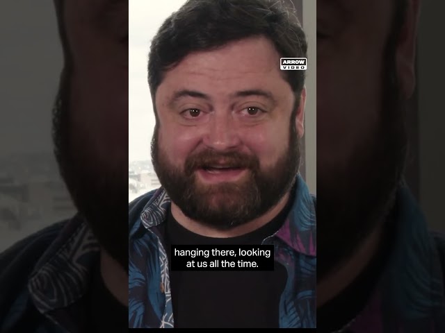 The house is getting destroyed and Christmas is starting to happen!